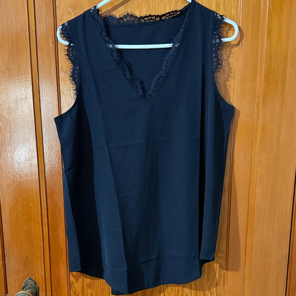 Elegant Black Sleeveless Lace Trim Top